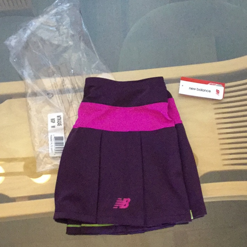 New Balance Tennis Skort Size M - Picture 3 of 3